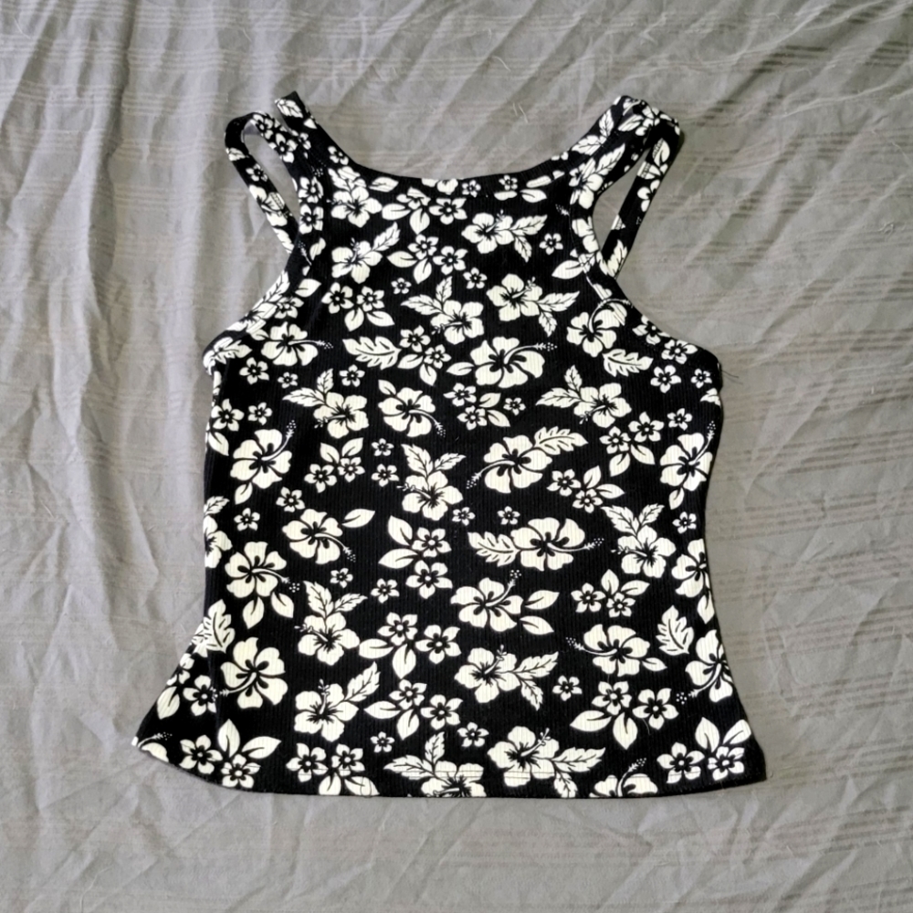 Rue 21 ~ Tropical Crop Top
